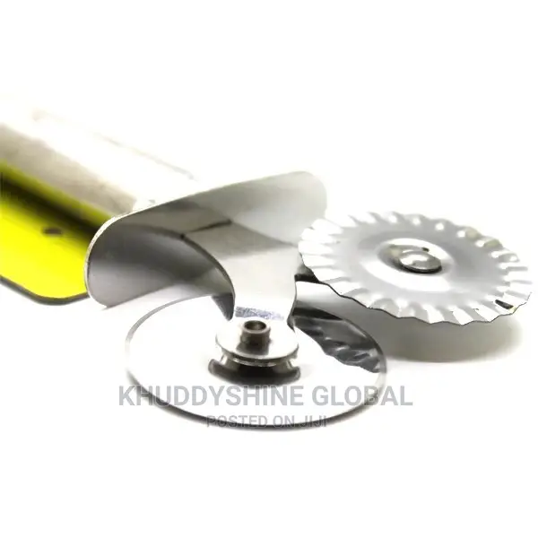 Pizza Dough Cutter Stainless Steel Wheel Cutter Flat Fluted