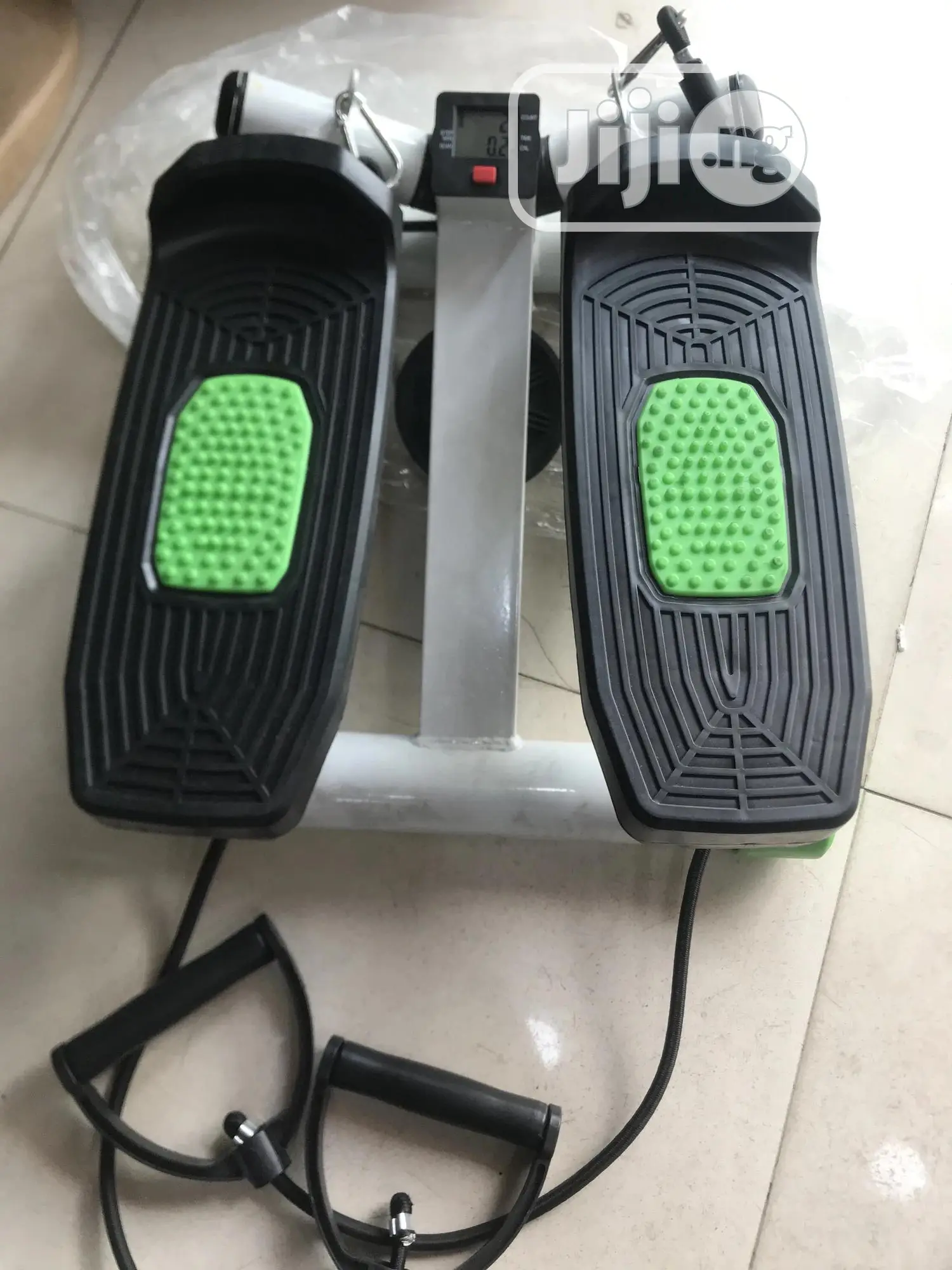 Mini Stepper With Resistance Rope and Counter