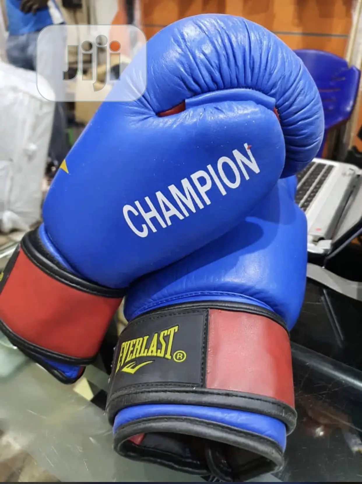 Boxing Glove Everlast Blue