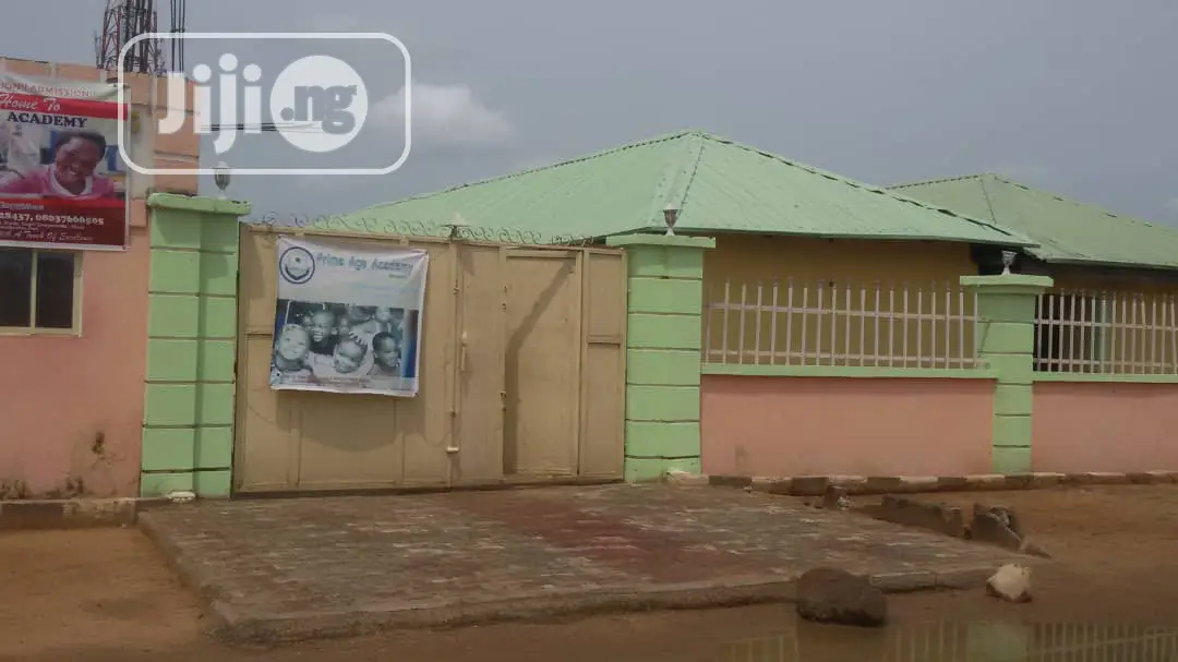Furnished 10bdrm Block of Flats in Gwagwalada for sale