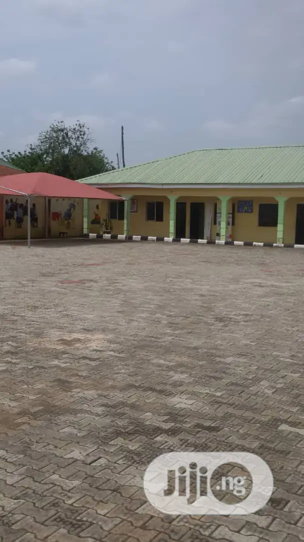 Furnished 10bdrm Block of Flats in Gwagwalada for sale