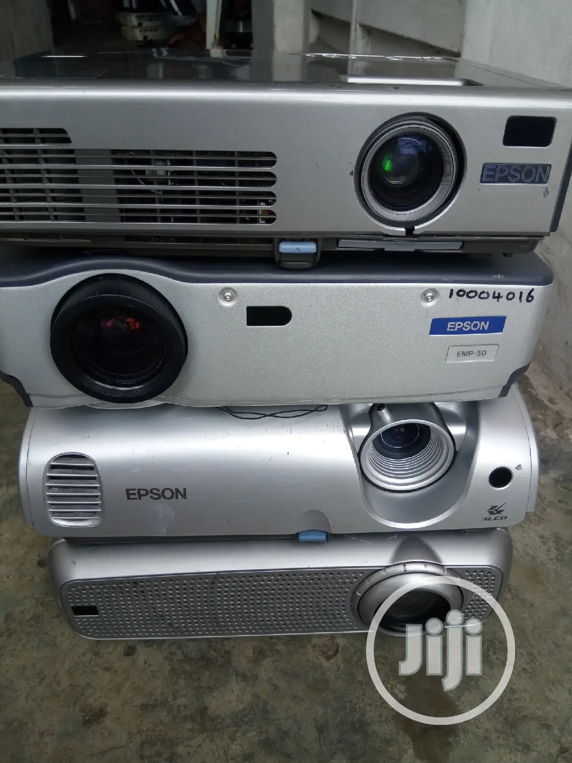 Cheap and Affordable Working Projectors