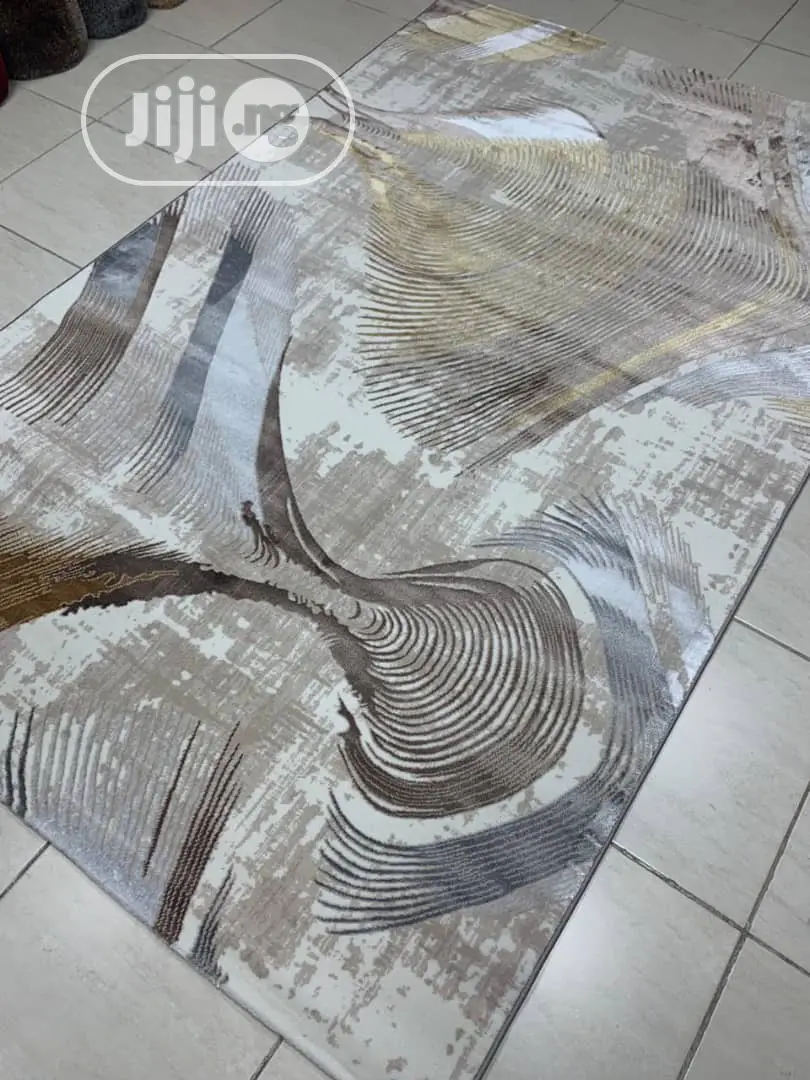 Quality Center Rugs Made With Silk (5/7) Only