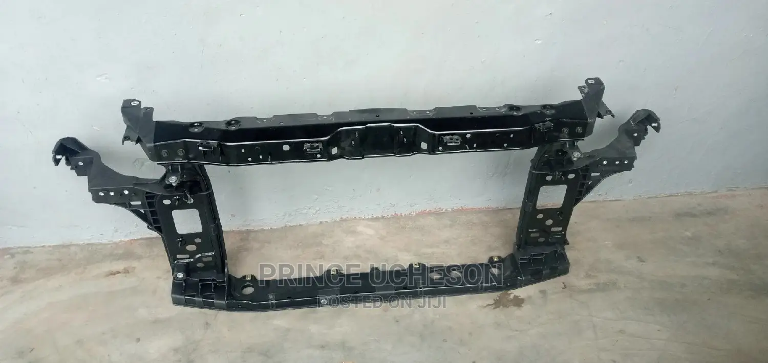 Hyundai Sonata 2016 Front Cut