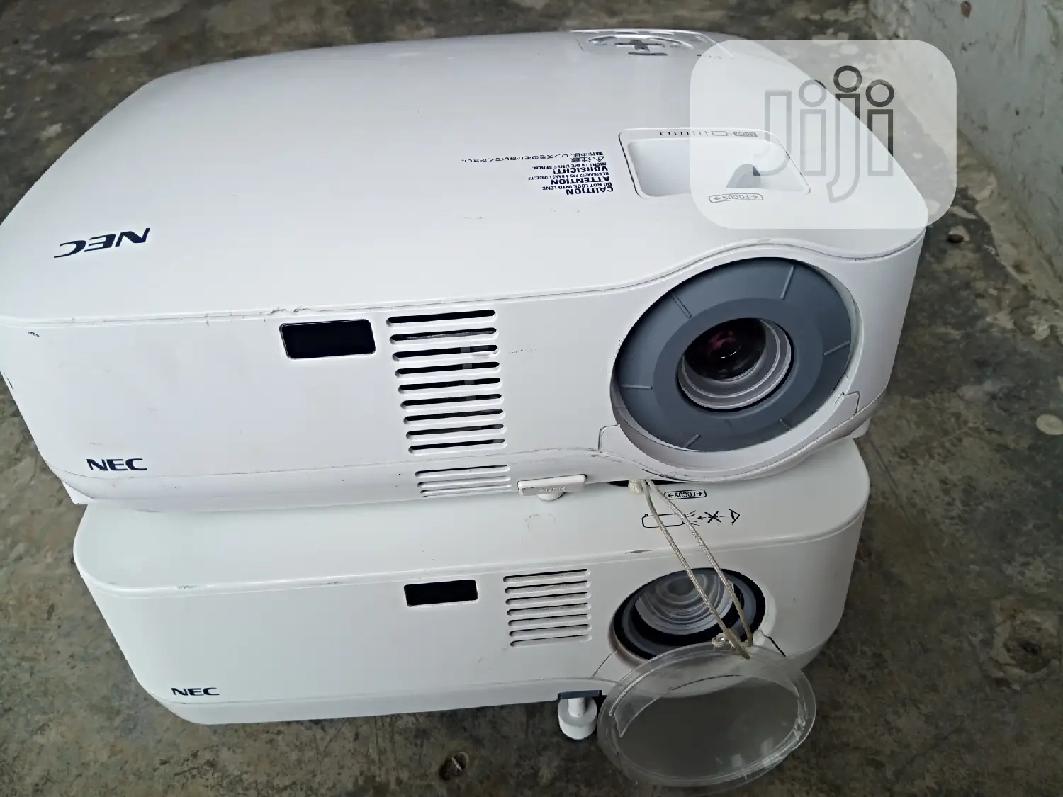 Very Sharp London Used Nec Projectors