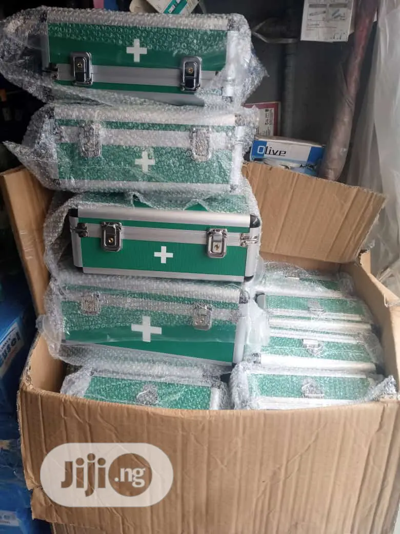 First Aid Box (Medium) - Rommar Medical Equipment