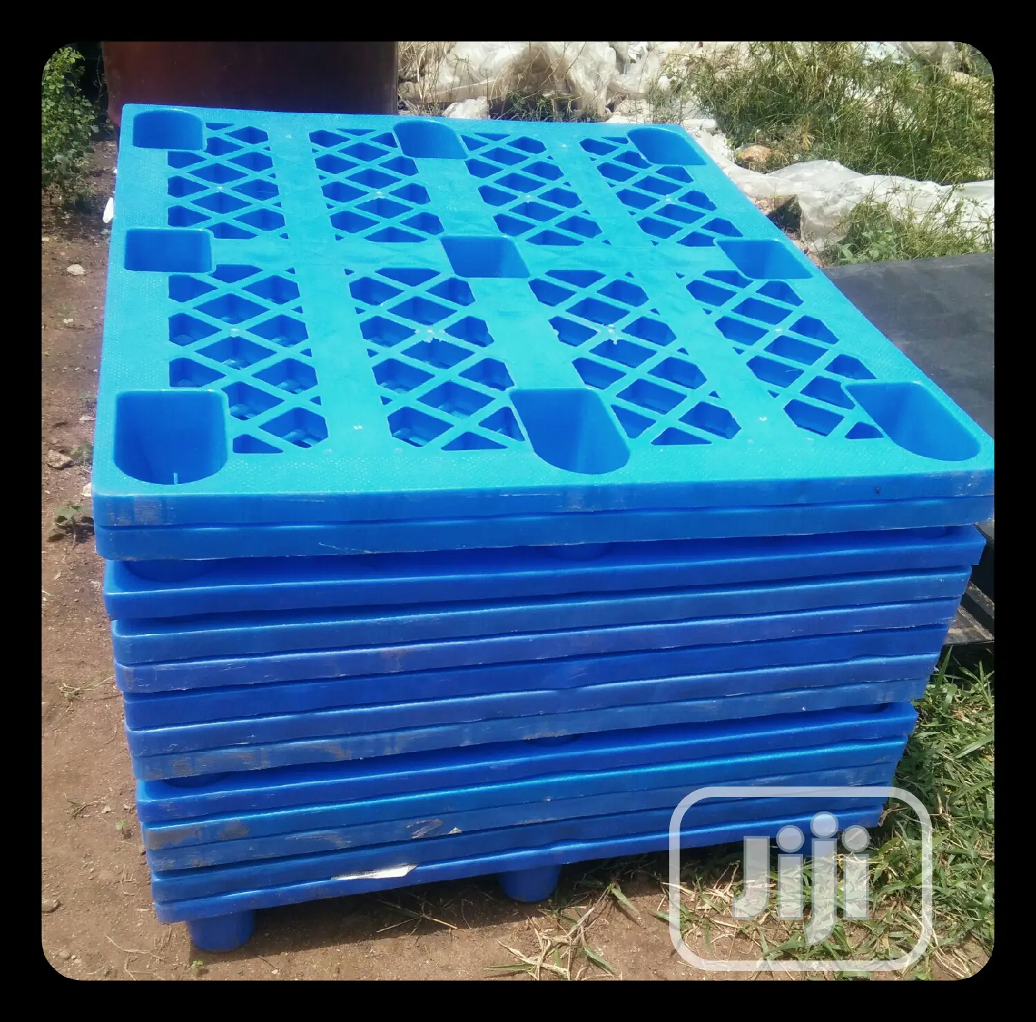 Plastic Blue Pallets Available in Lagos for Sale