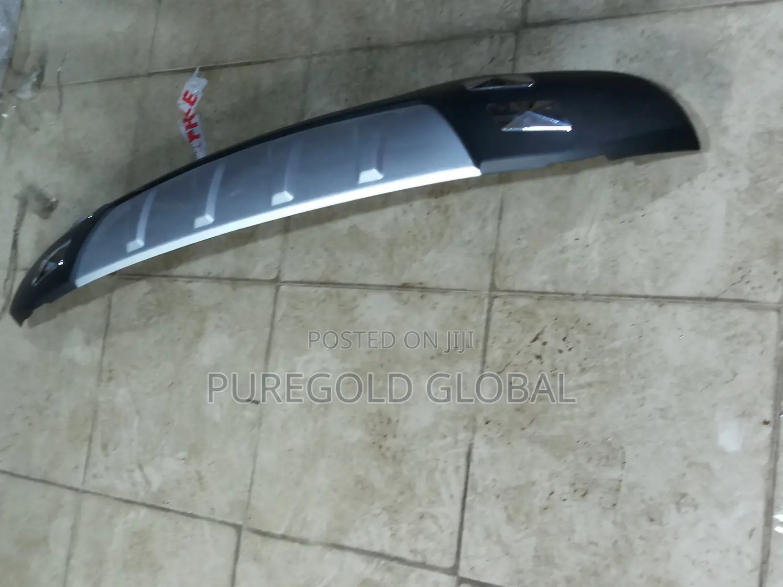 Lexus Rx350 Bumper Garnish