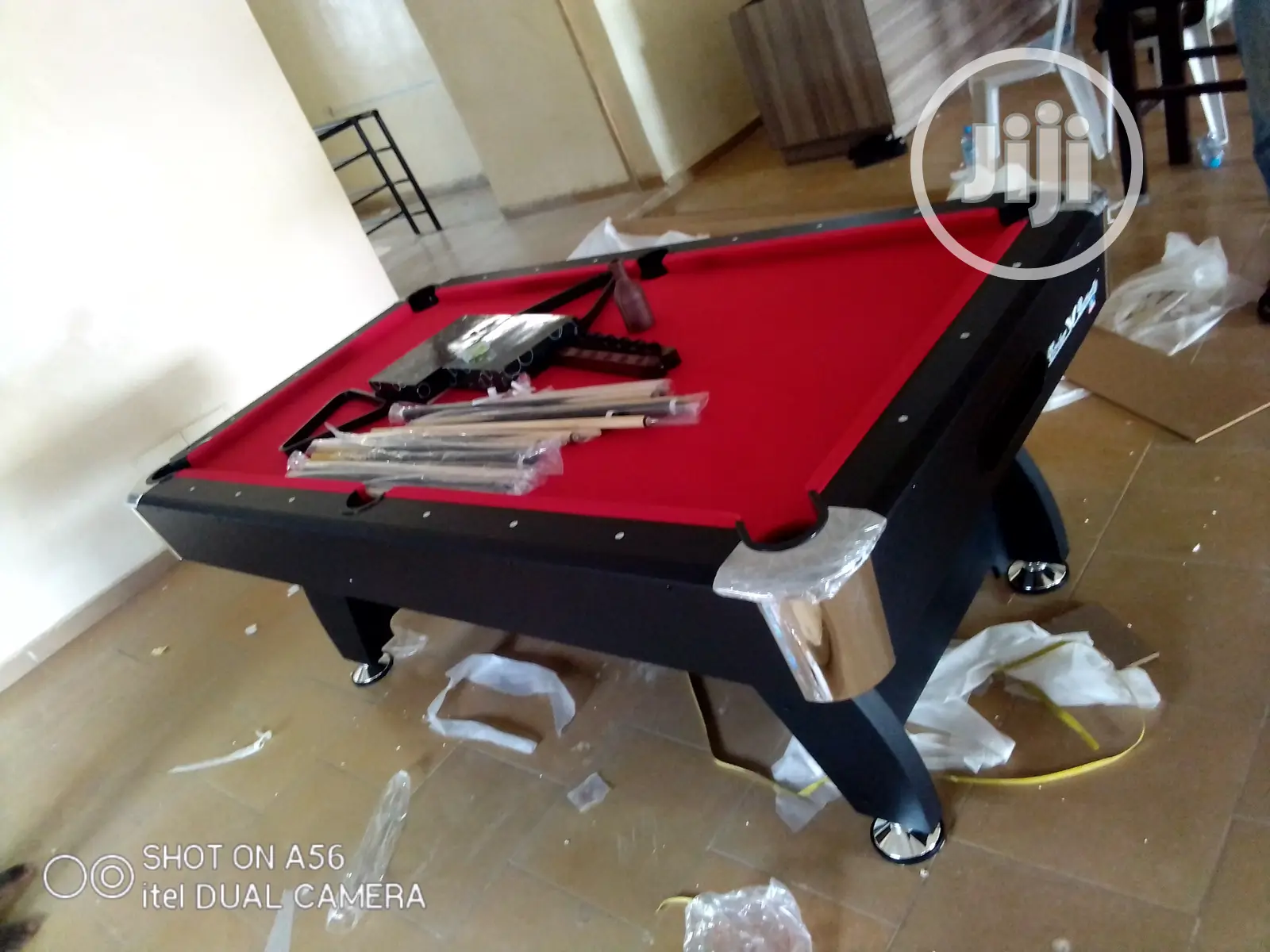 Snooker Pool Table With Complete Accessories Red Red