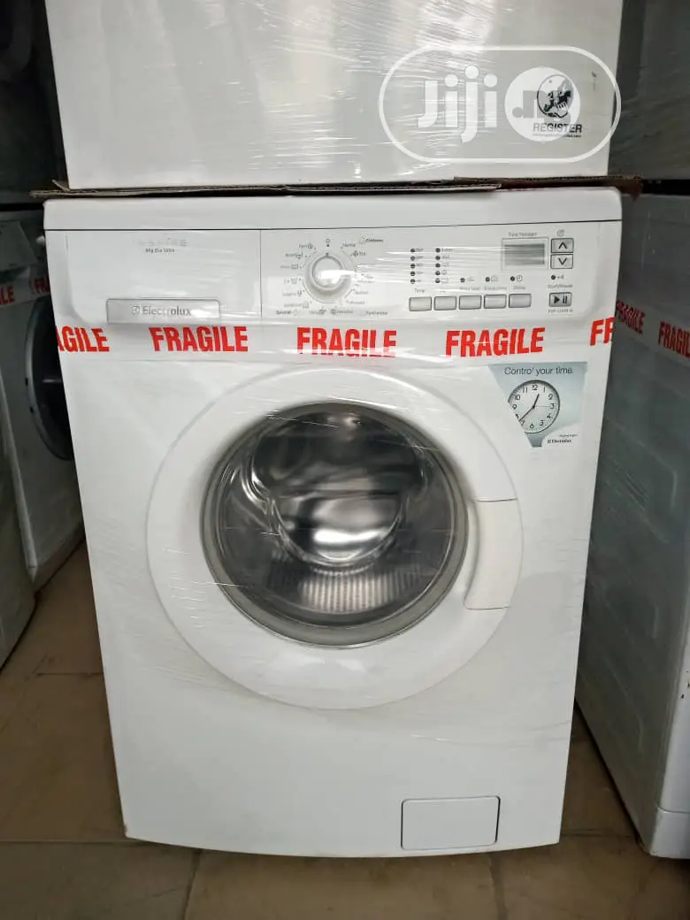 Neat and Perfectly Working Washing Machine