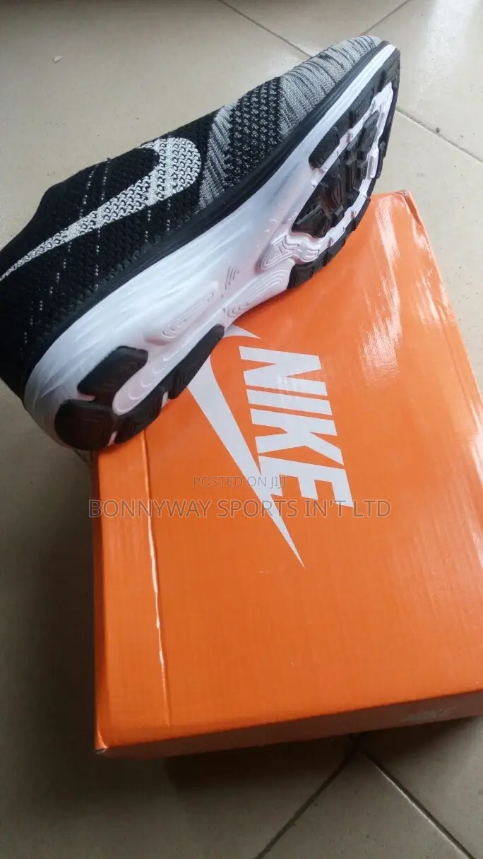 Nike Air Max Jugging Canvas