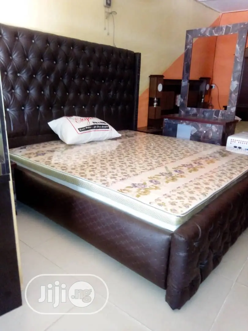 6 by 6 Bed With Sides Drawers and Standing Mirror