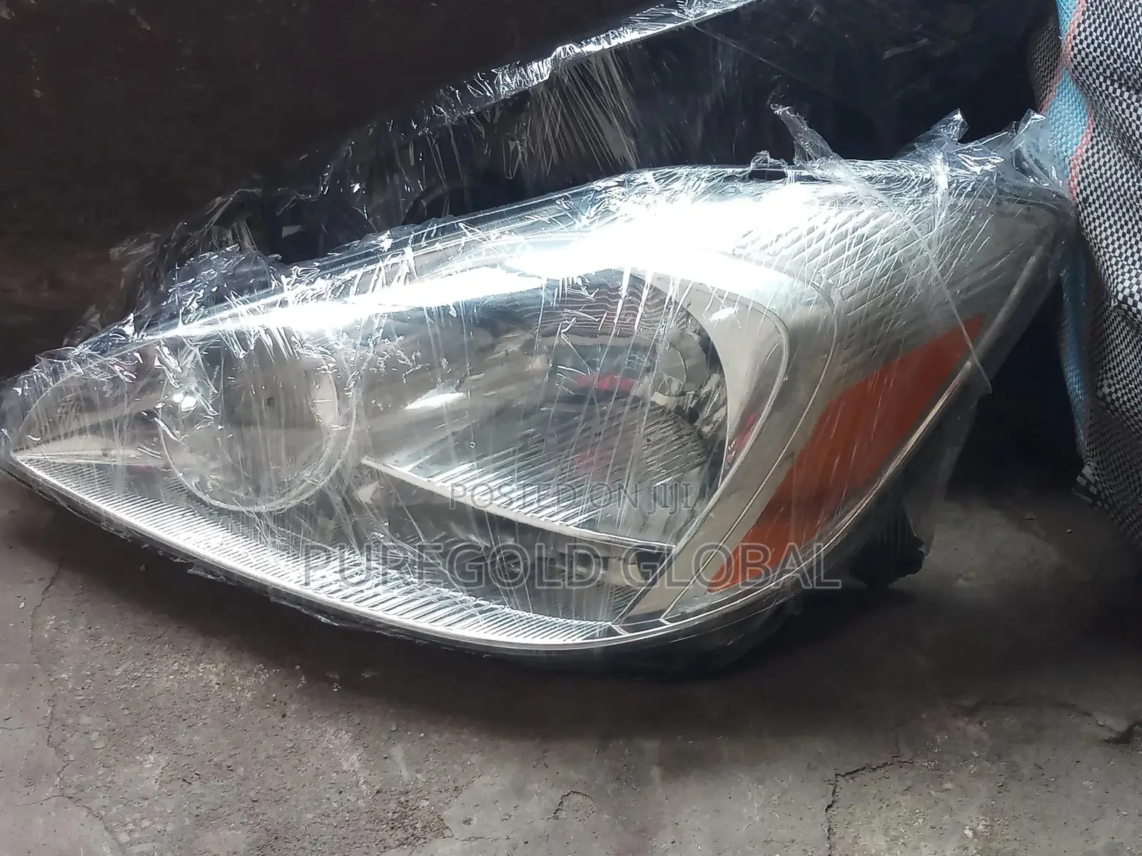 Headlamp for the Toyota Sienna