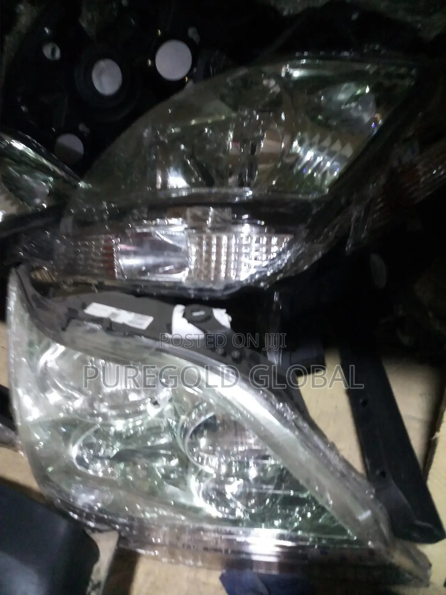 Headlamp for Lexus RX300