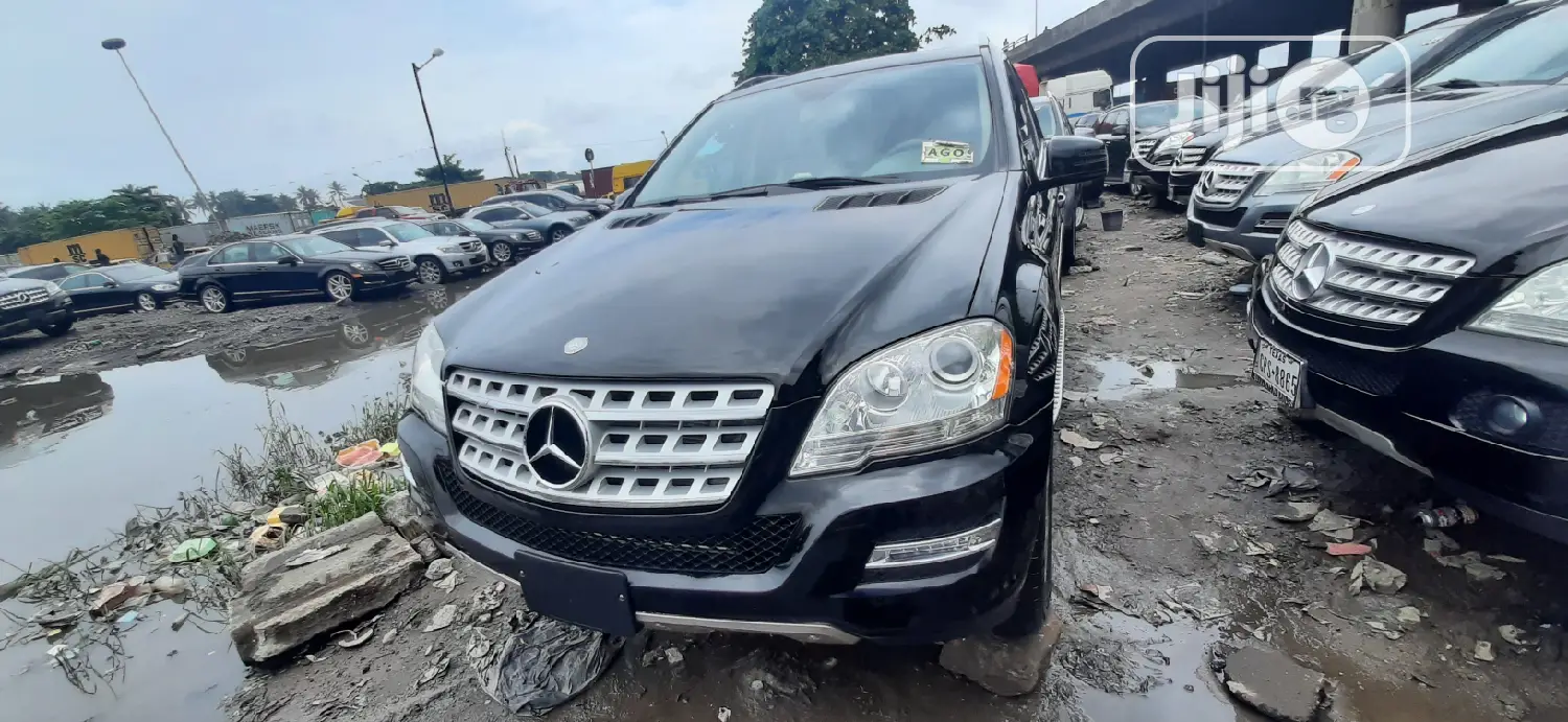 Mercedes-Benz M Class 2010 Black