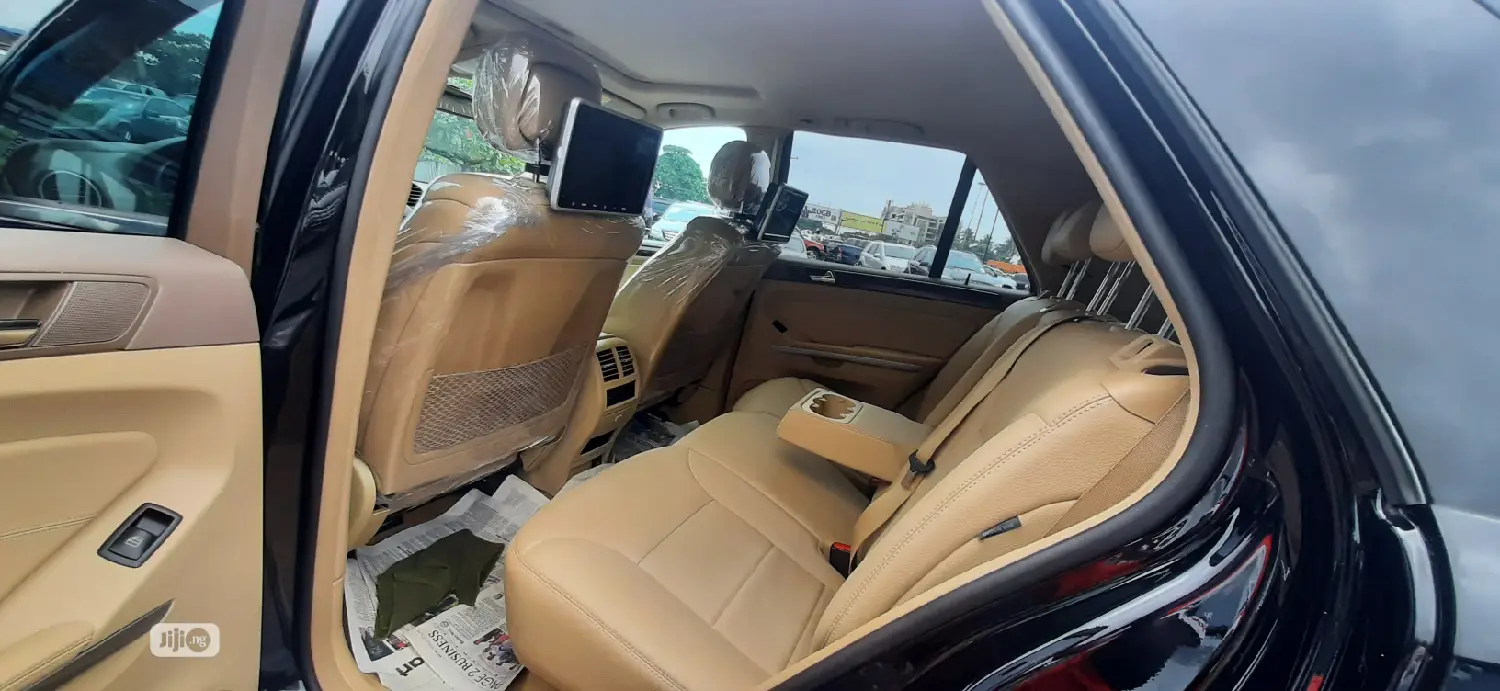 Mercedes-Benz M Class 2010 Black