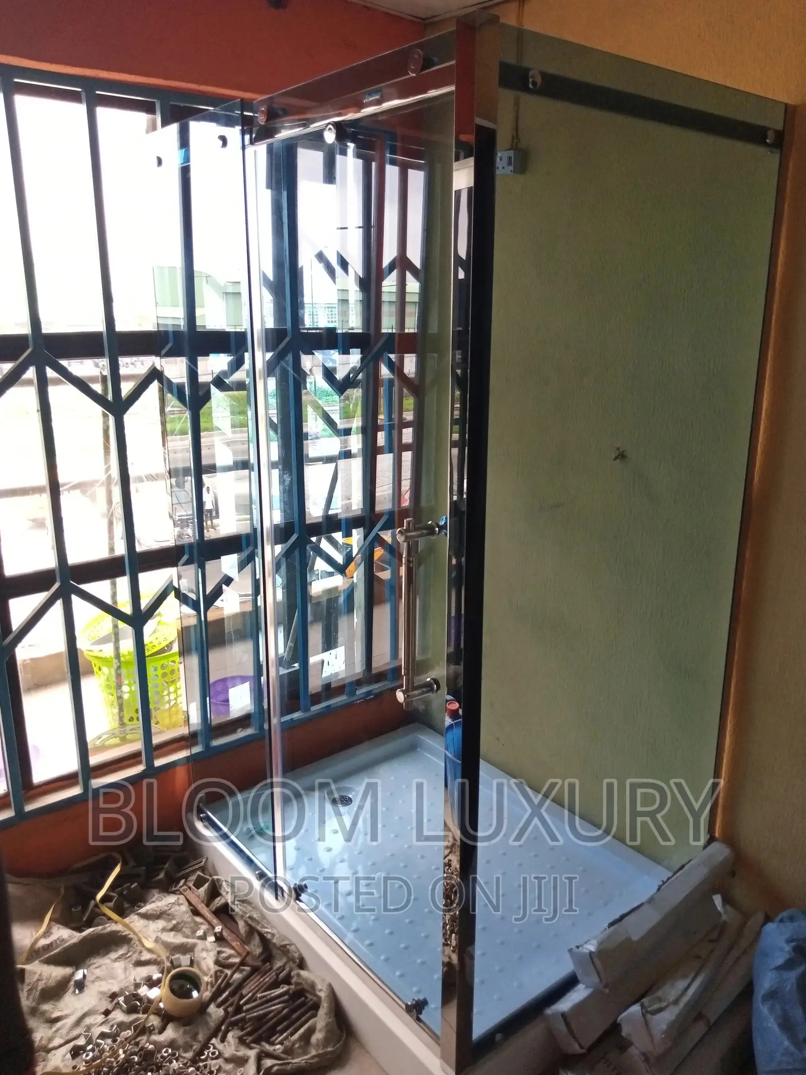 Shower Cubicle 8mm Glass (Square)