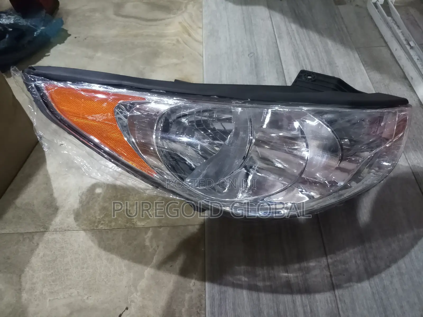 Headlamp For Hyundai 1x35 2012 Model