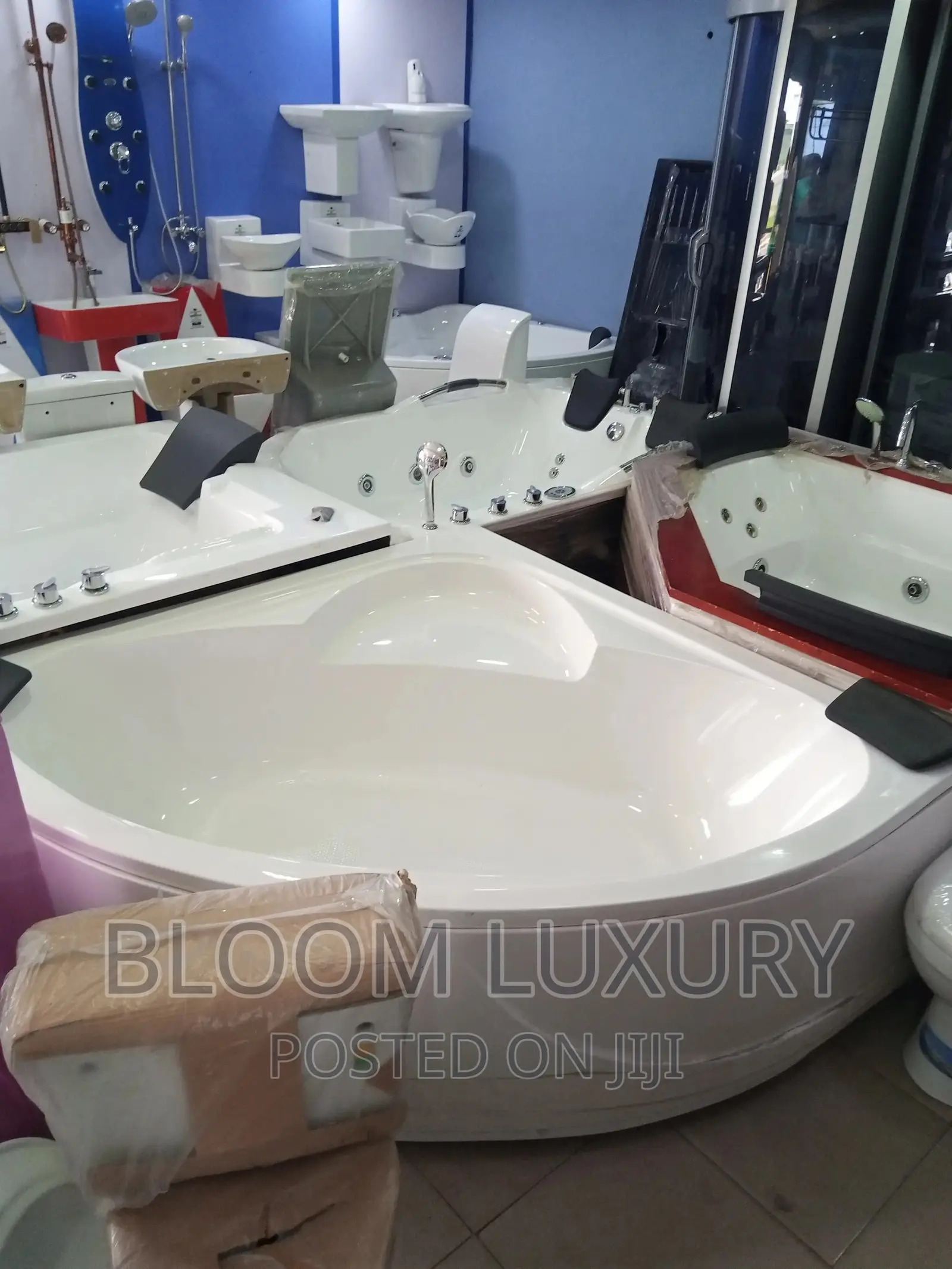 Corner Bathtub Size - 150×150cm