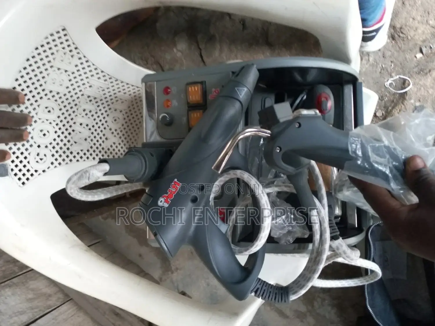 Industrial Iron, Suit Steamer