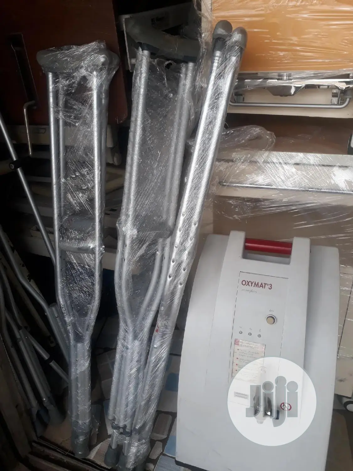 Auxilliary Crutches