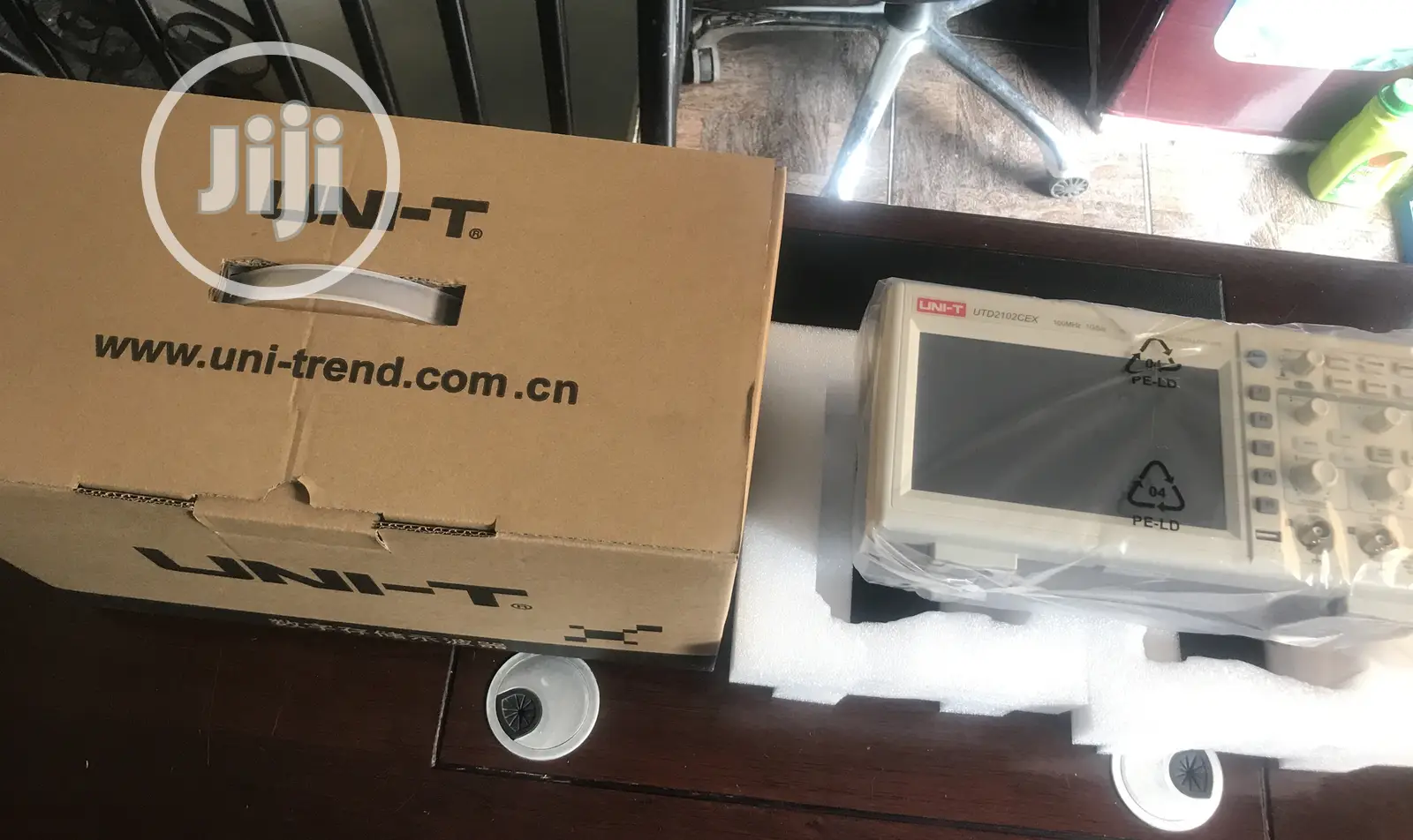100mhz Digital Oscilloscope