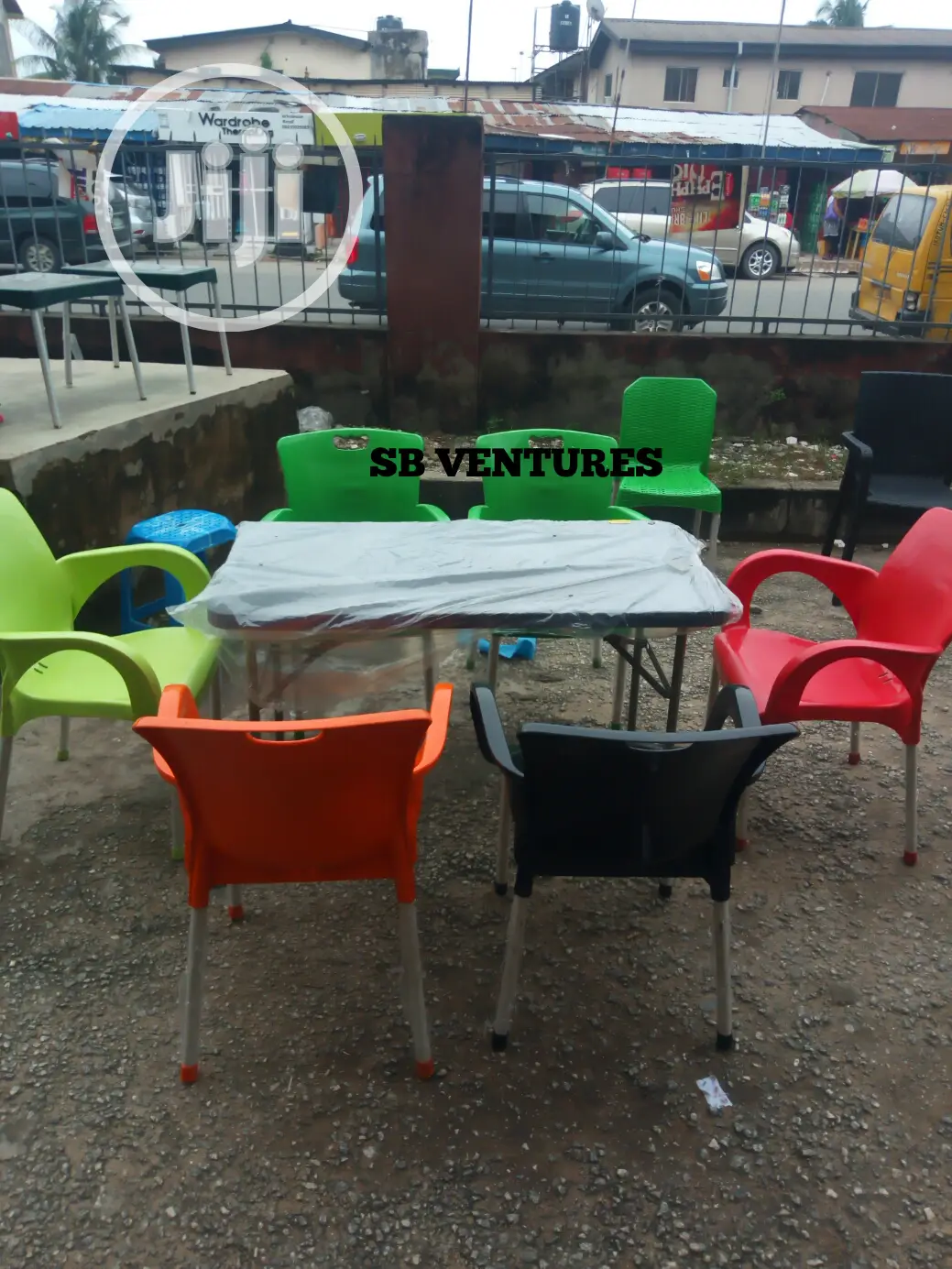 Imported Fibre Table With 6pcs Chairs