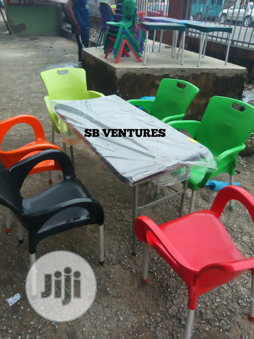 Imported Fibre Table With 6pcs Chairs
