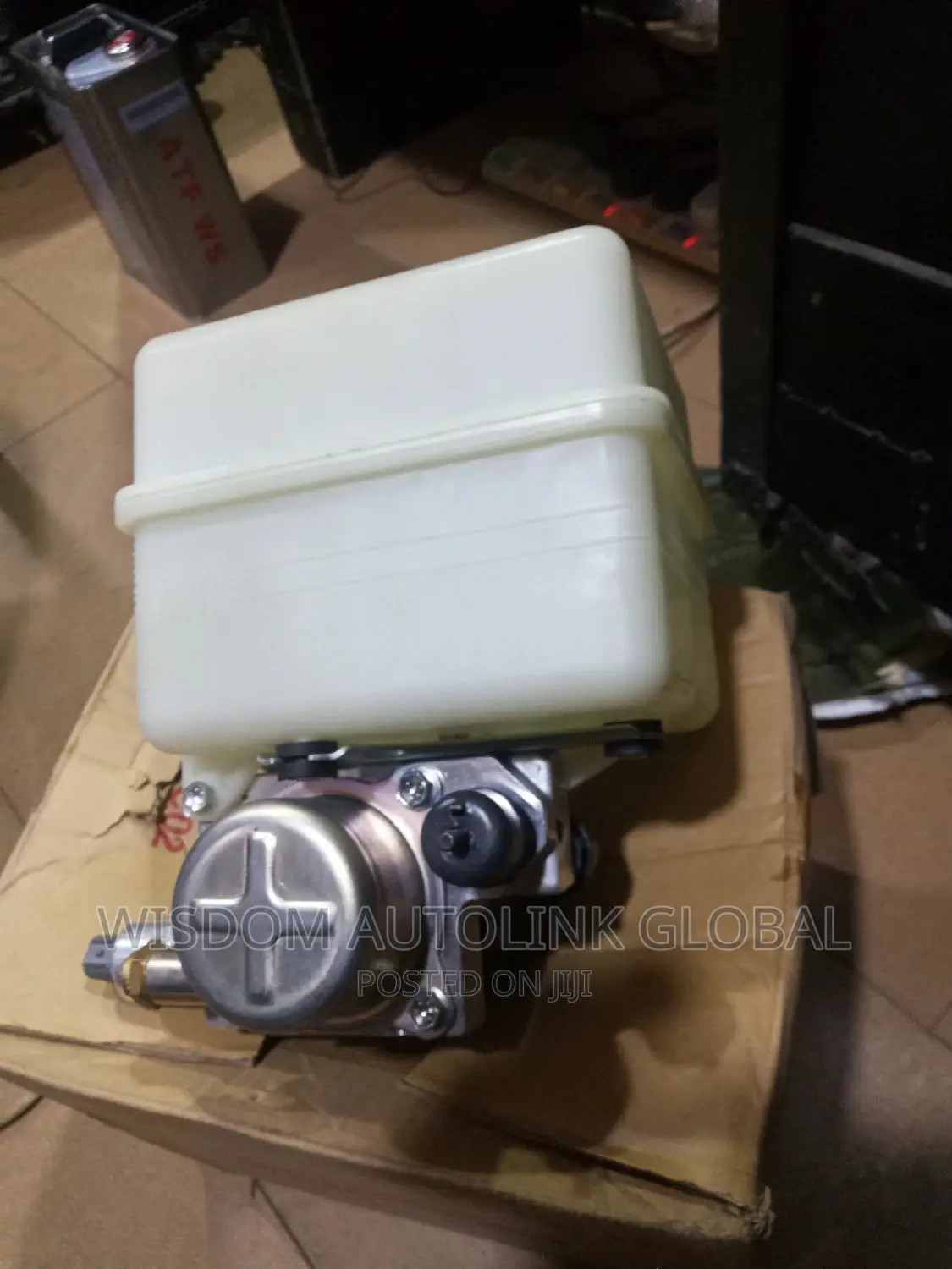 Lifting Pump / Suspension Pump for Lexus LX570 and Lexus