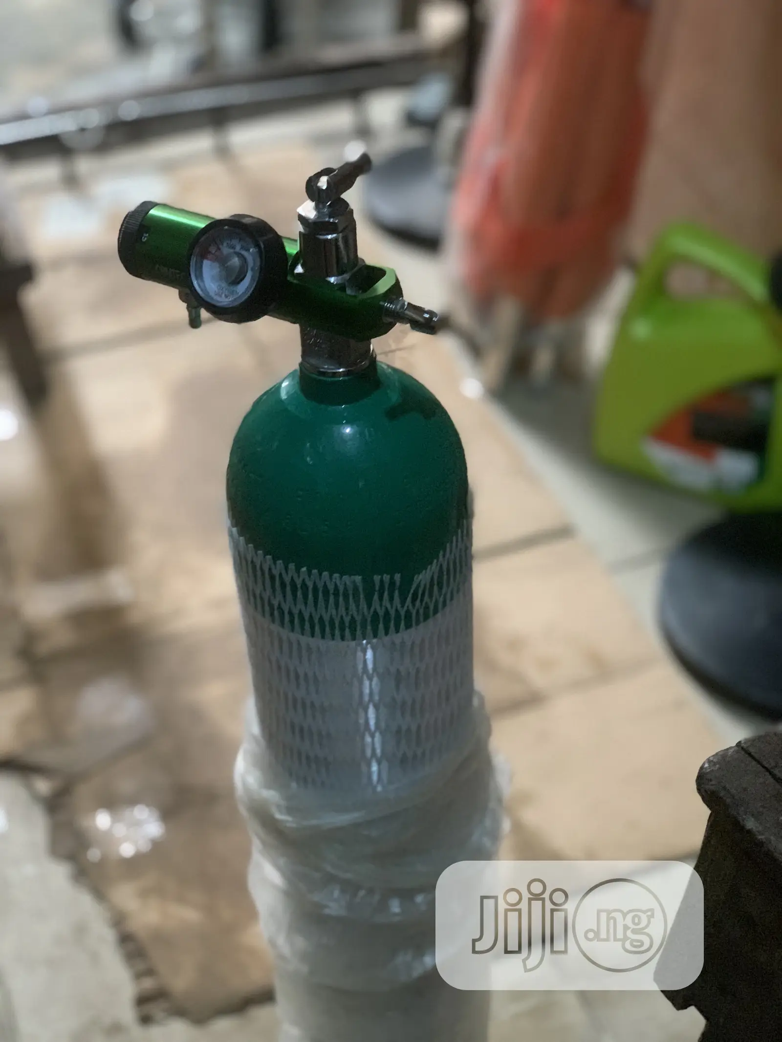 Oxygen Cylinder