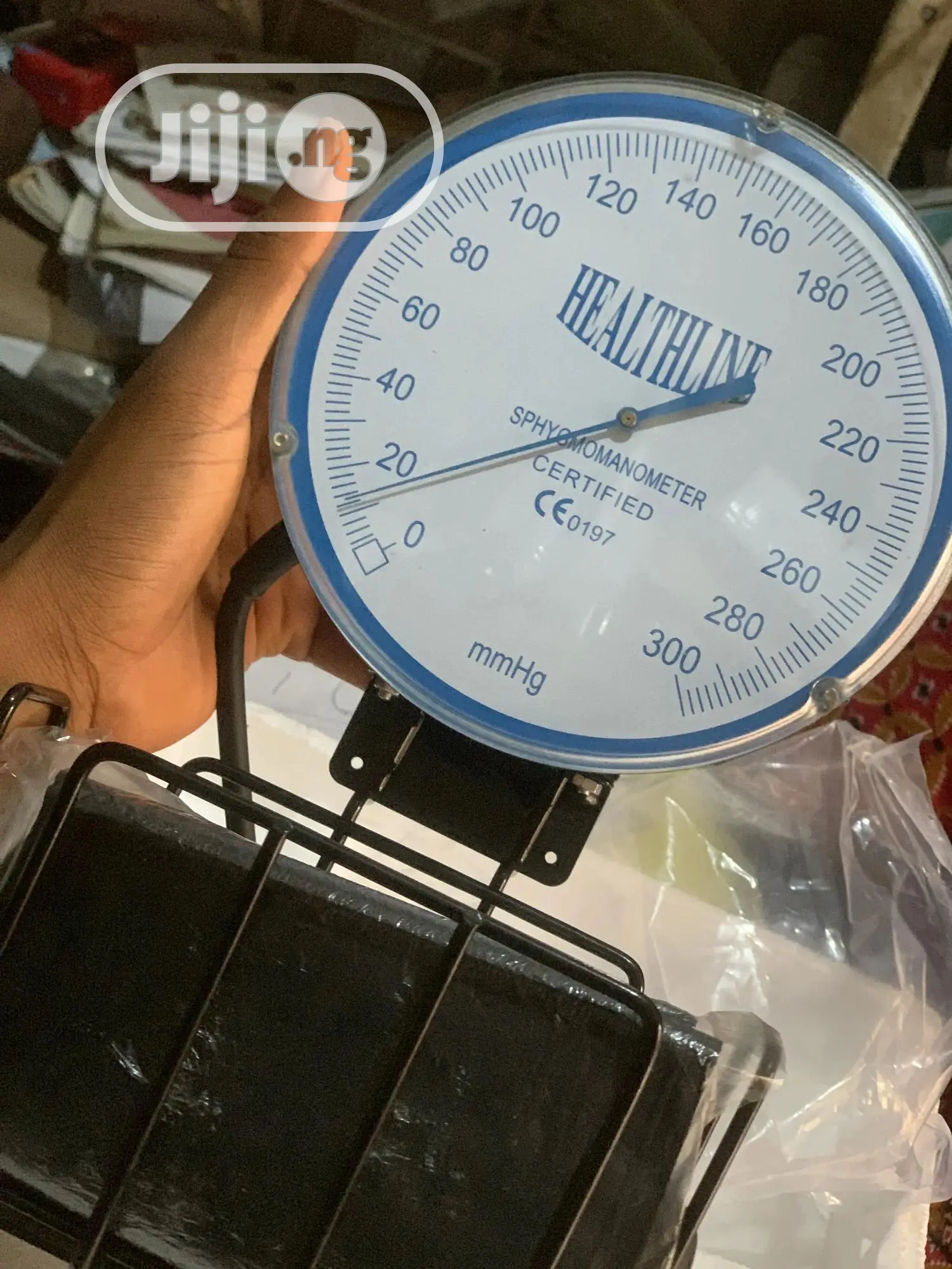 Sphygmomanometer/Blood Pressure Machine