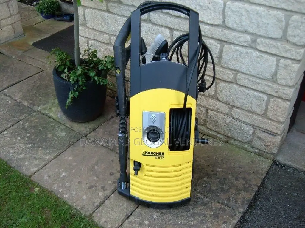 Karcher .85M (Heavy-Duty) Pressure Washer With Digital Gun