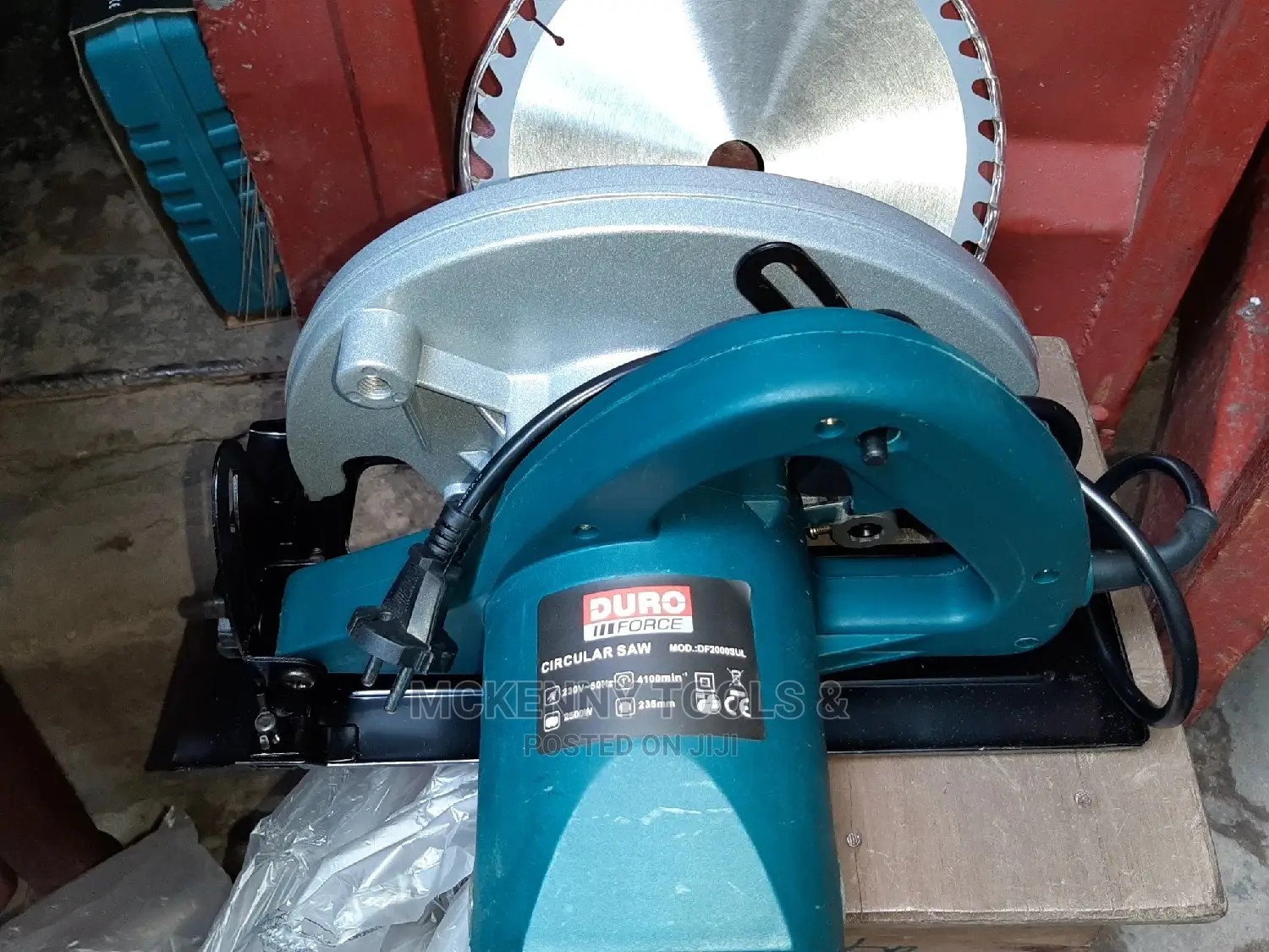 9" Prof Circular Saw