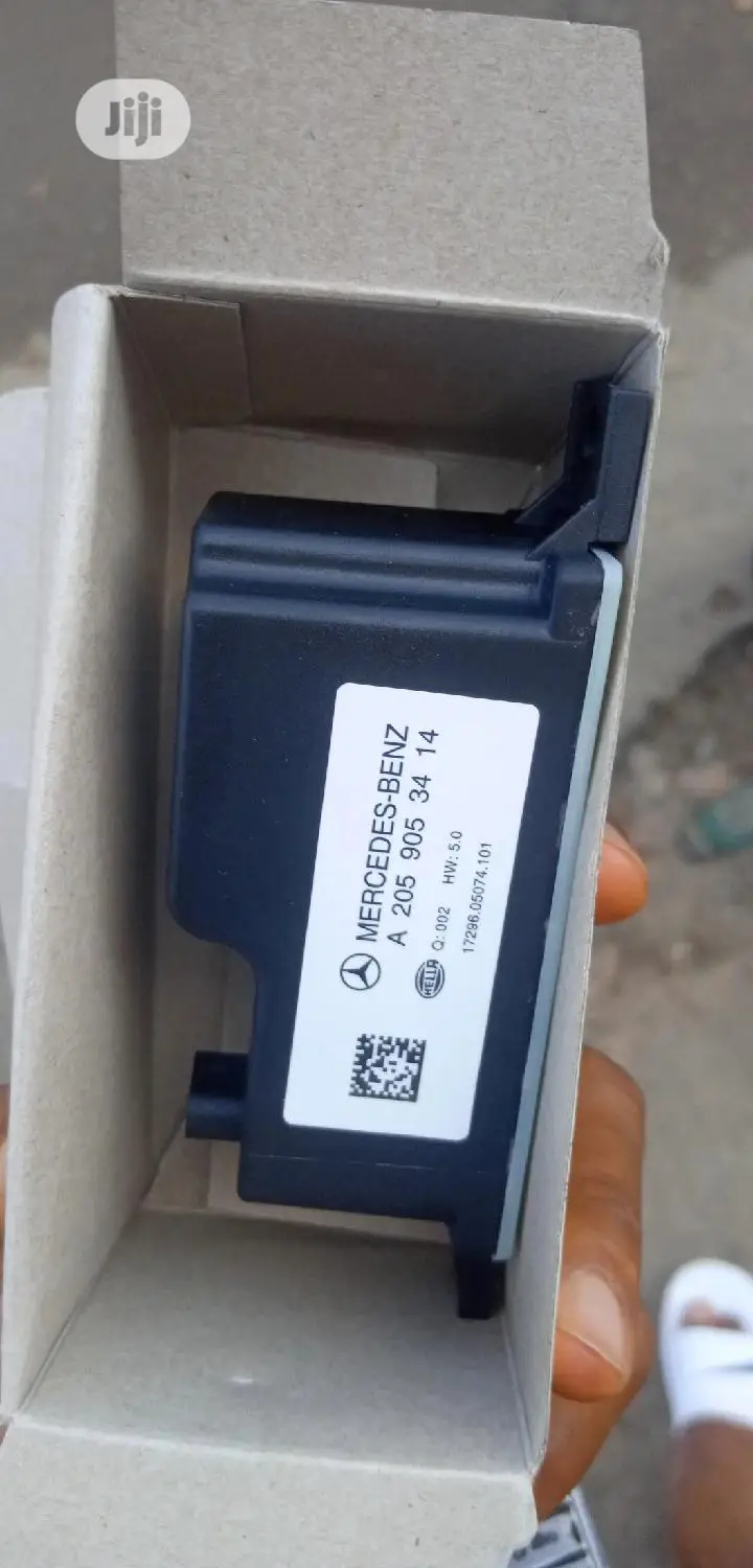 Mercedes Benz Auxiliary Battery C300 W205