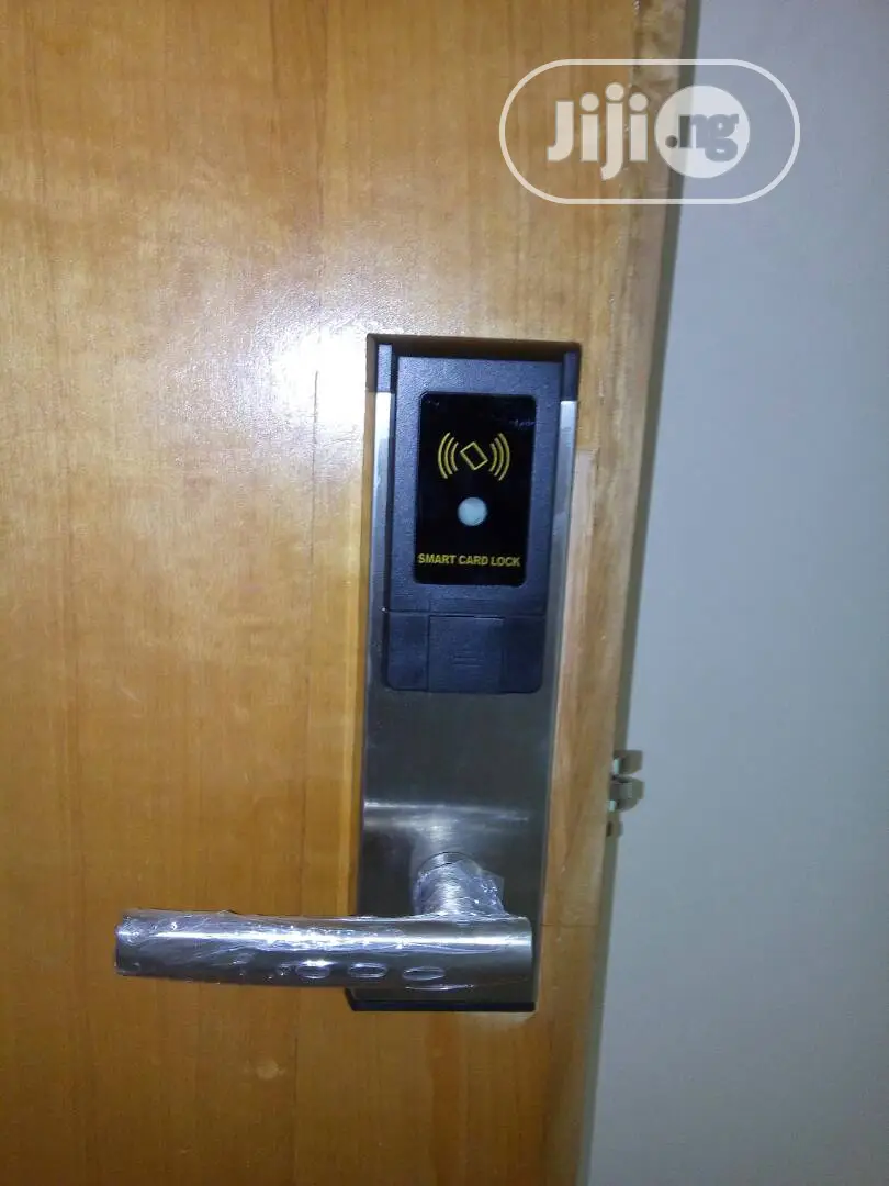Card Keys Door Opener