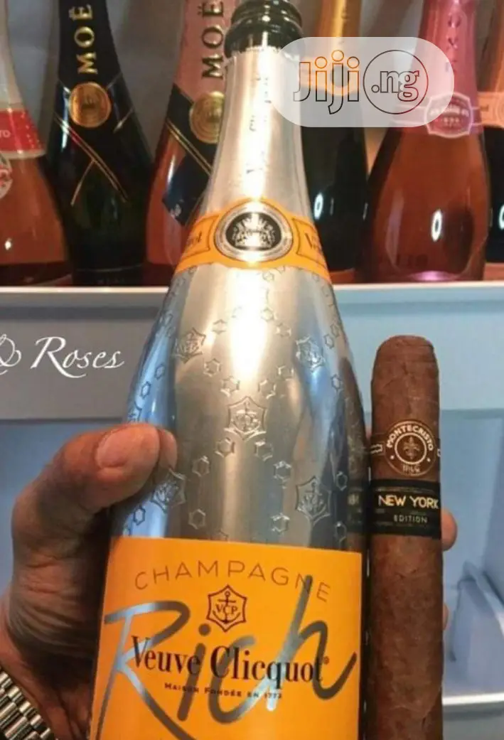 Veuve Cliquot Brut Champagne