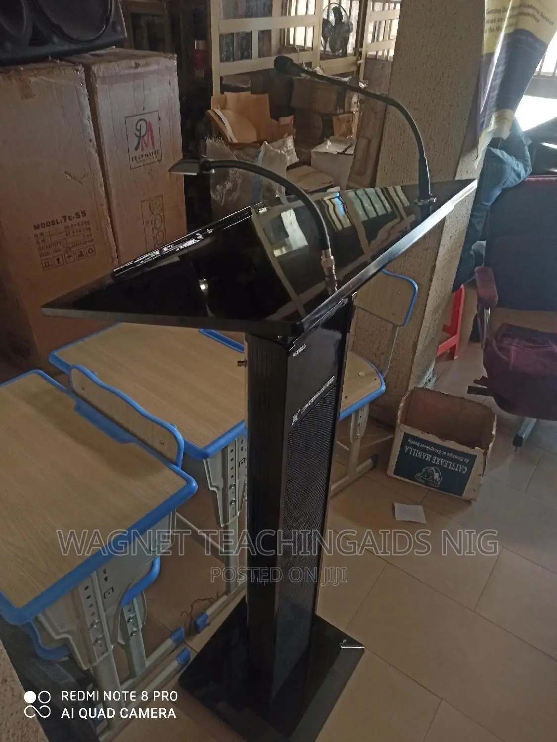 Black Wireles Lectern