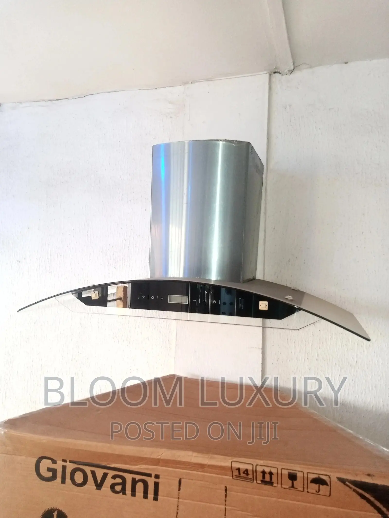 Stainless Steel Kitchen Hood Heat Extractor.