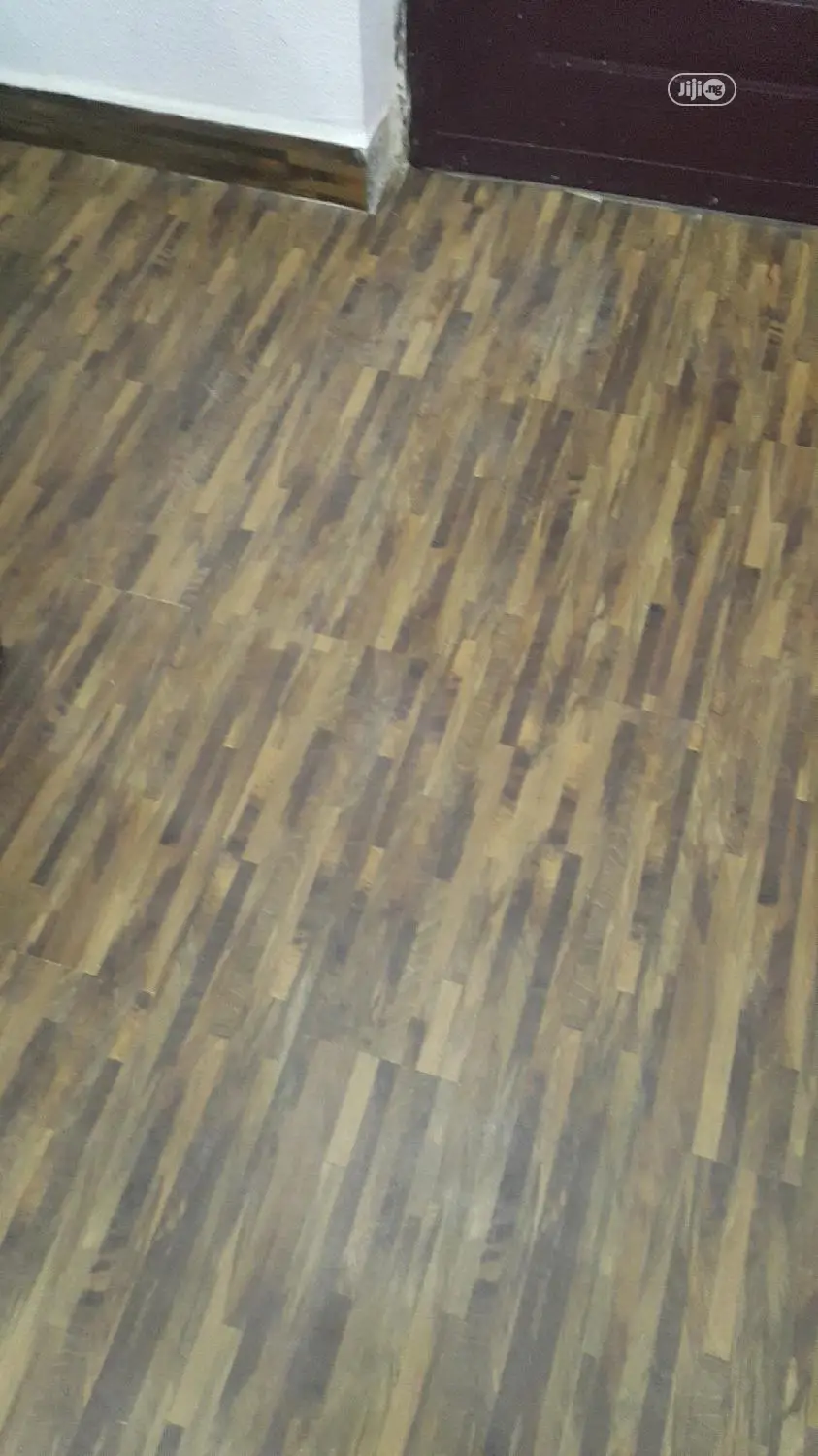 Vinyl Floating Wood-Like Floor. Made in Korea