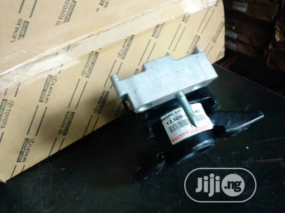 Upper Engine Mounting Toyota Rav4 2012