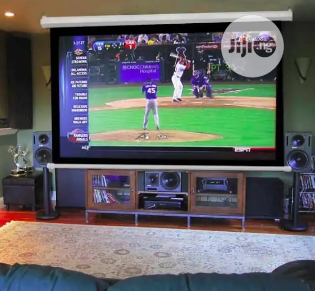 Motorized Dropdown Projector Screen for Home/Office