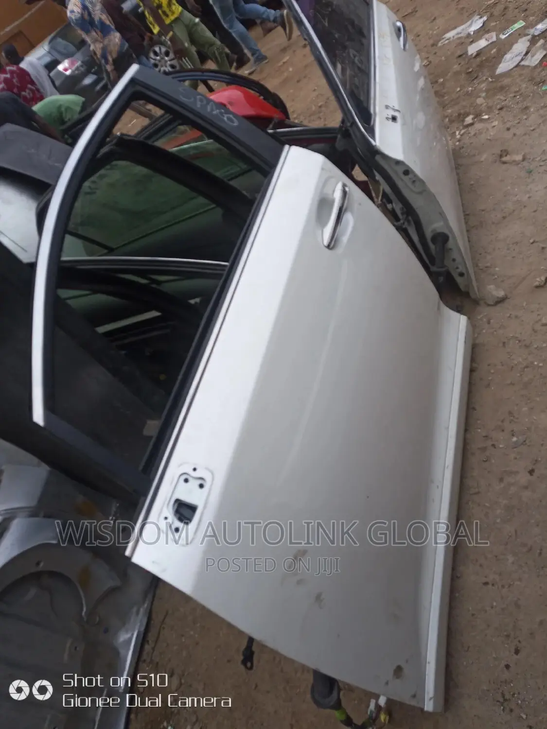 Complete Door For Toyota Venza And Other Cars Available