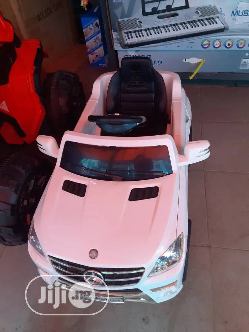 Toy Cars for Children to Ride in Kid Car to Drive Music