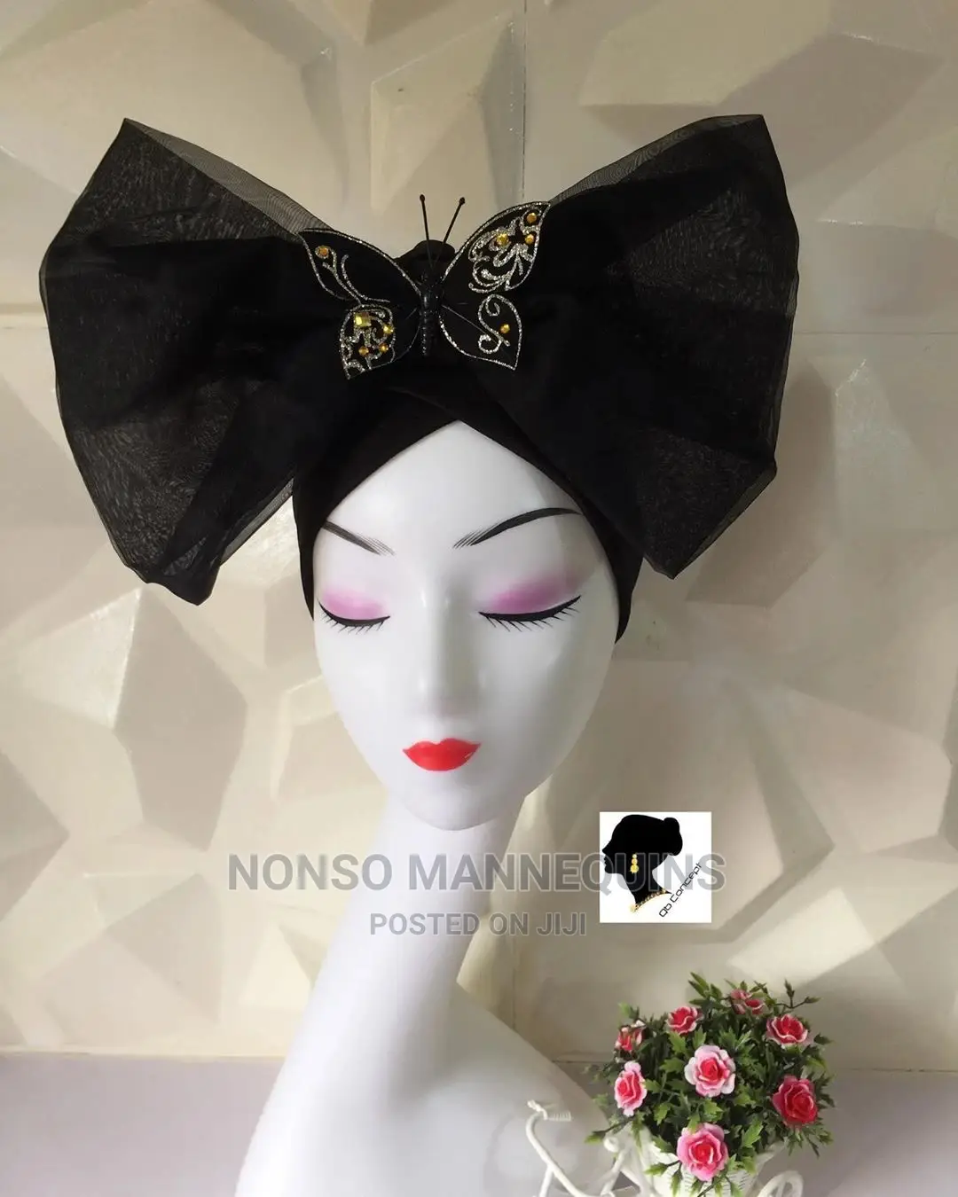 Long Head White Colour Wig/Hat Fascinator Display Manikin