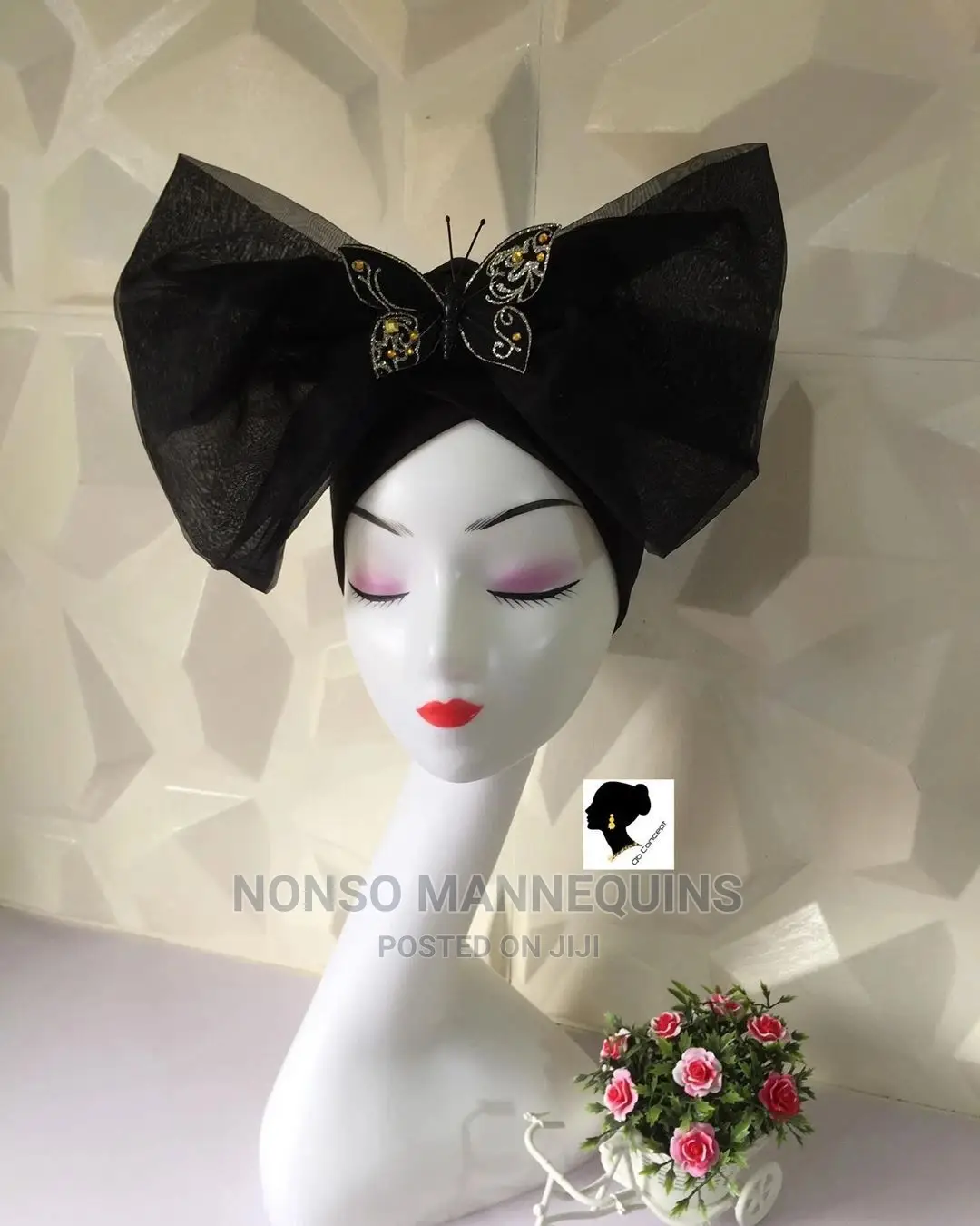 Long Head White Colour Wig/Hat Fascinator Display Manikin
