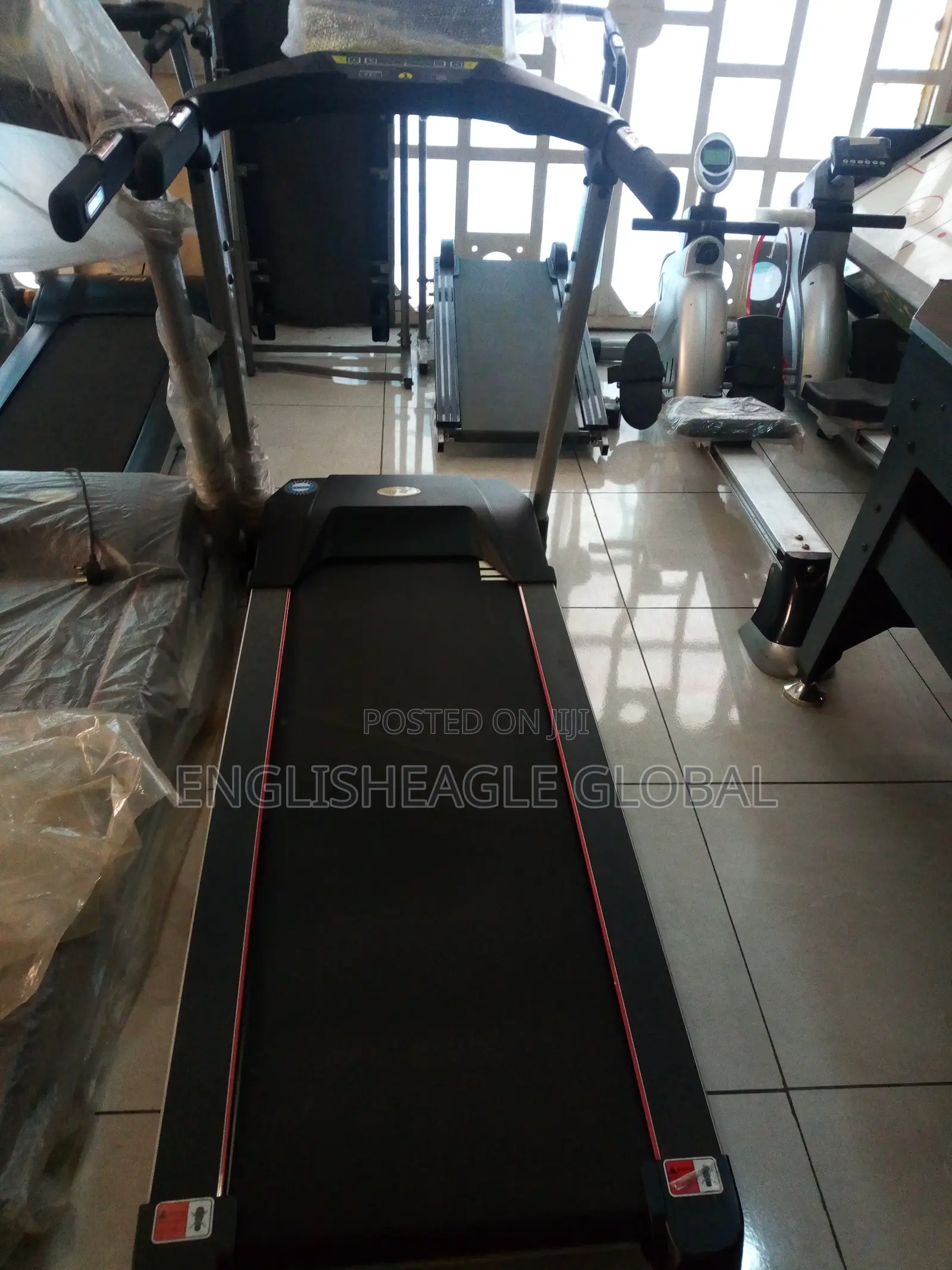 2ph Treadmill With Massager