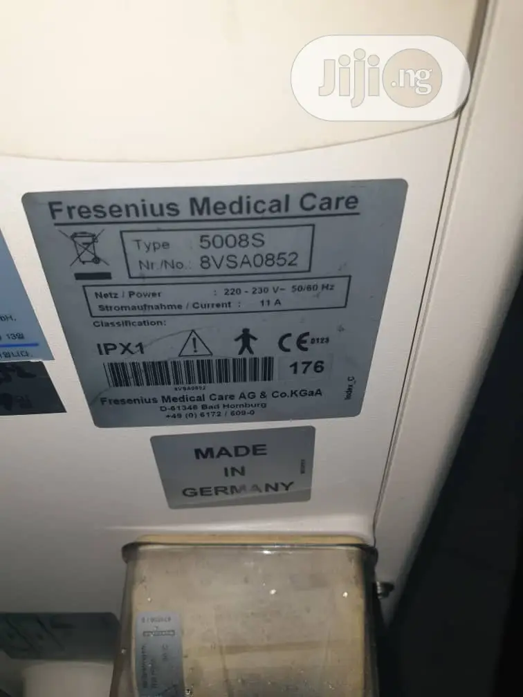 Fresenius 5008s Dialysis Machine
