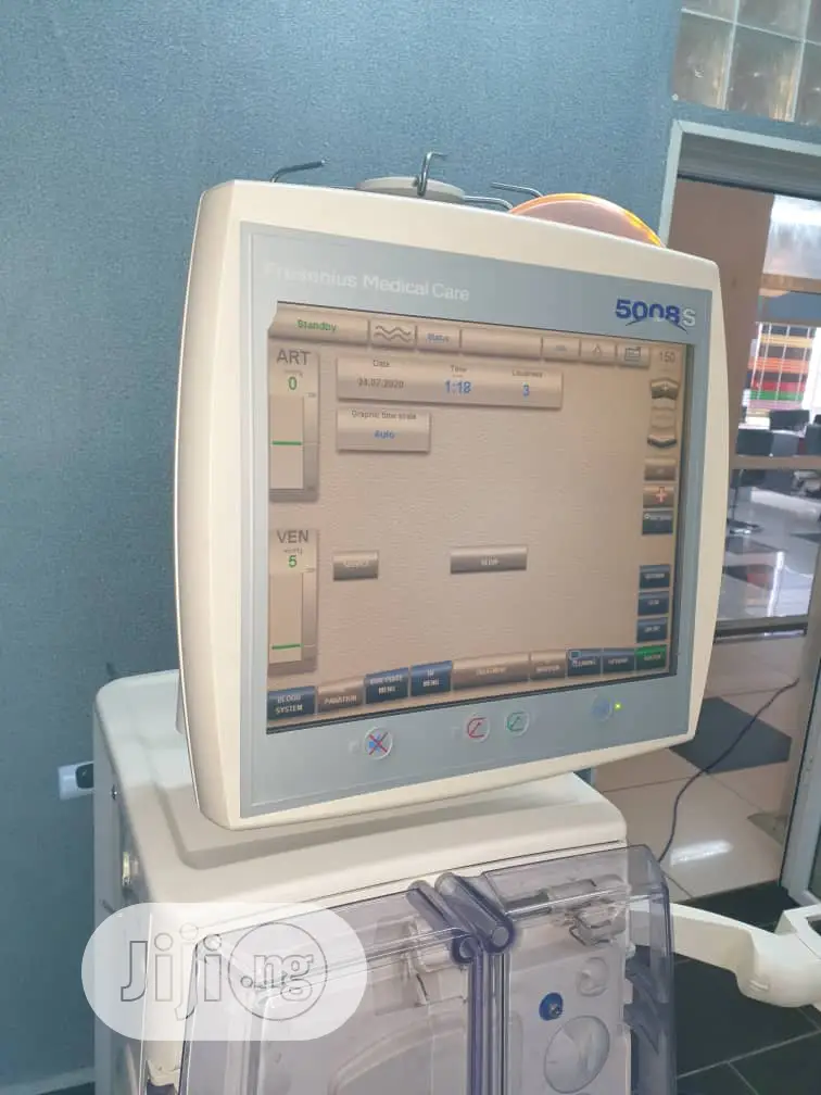 Fresenius 5008s Dialysis Machine