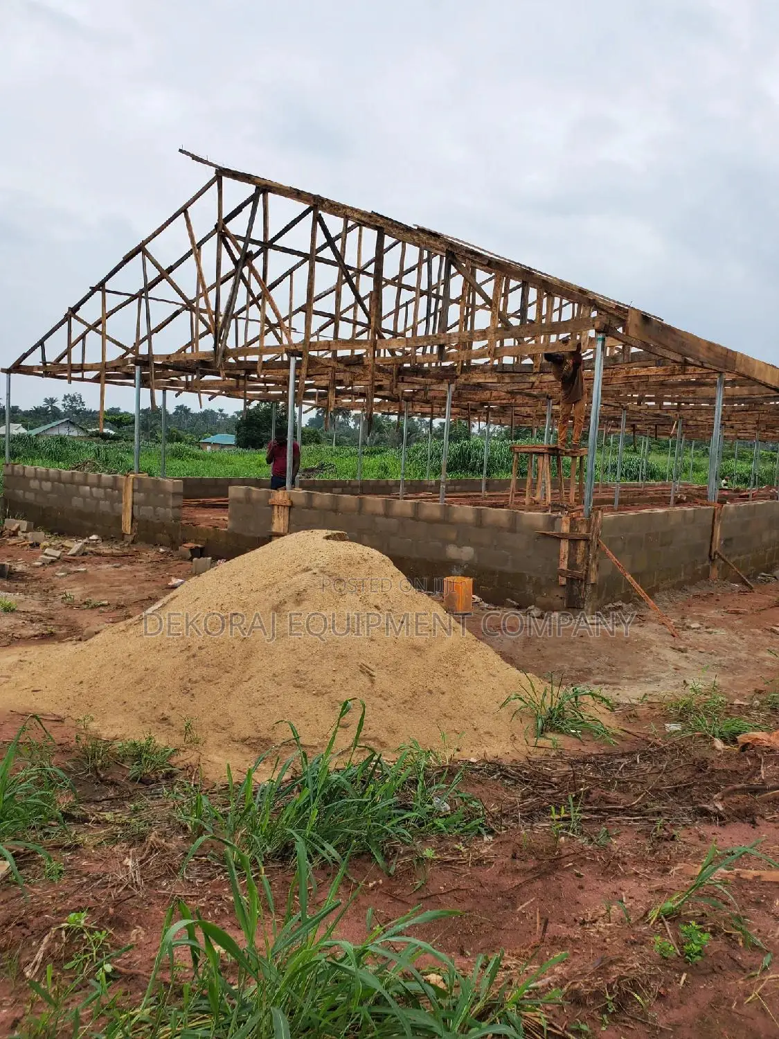 We Build 20,000birdspoultry House With Foreign Cages at ₦40M