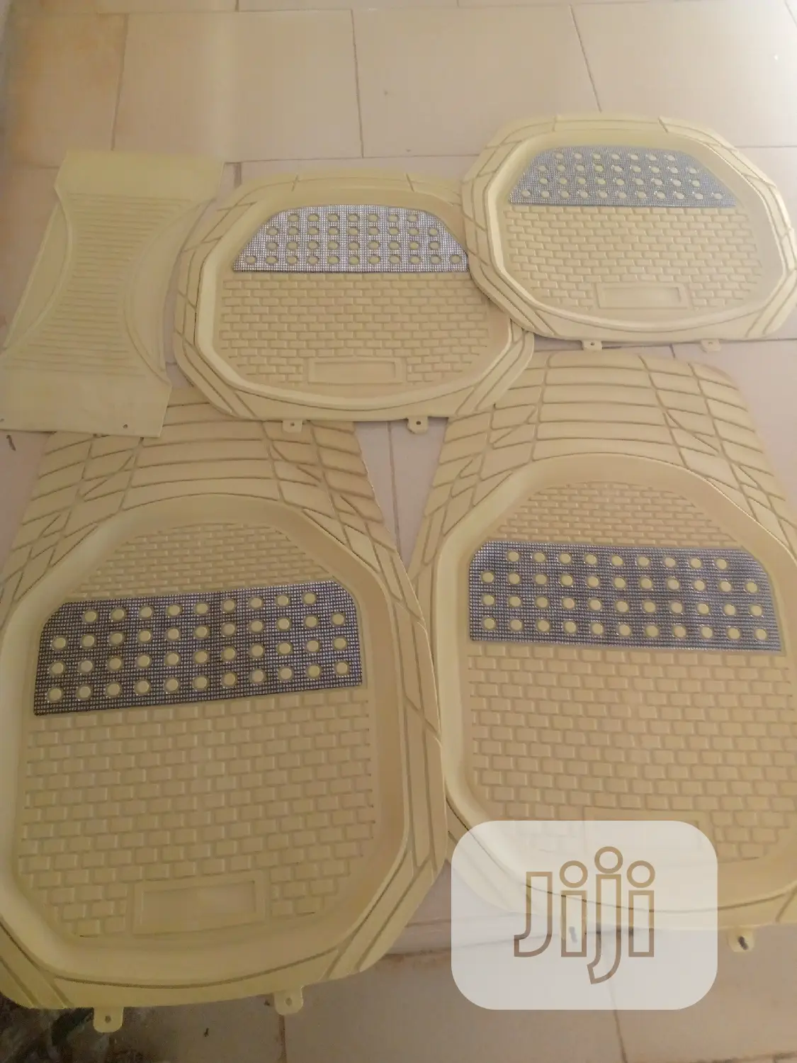 Universal Floor Mat